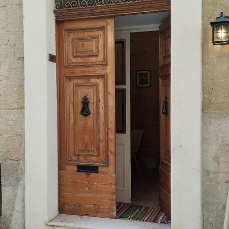 No. 101 In Βαλέτα Εξωτερικό φωτογραφία